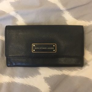 Marc Jacobs Classic Q Long Trifold Wallet